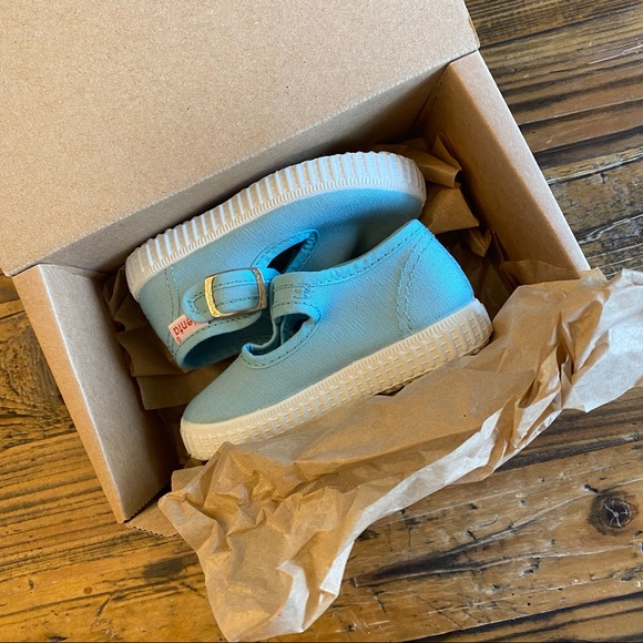 NEW Cienta Mint Mary Jane Canvas Shoes - Picture 2 of 6